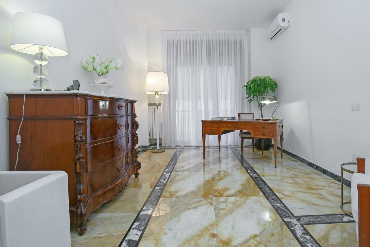 Starhost - Golden Suite Salerno Eksteriør bilde